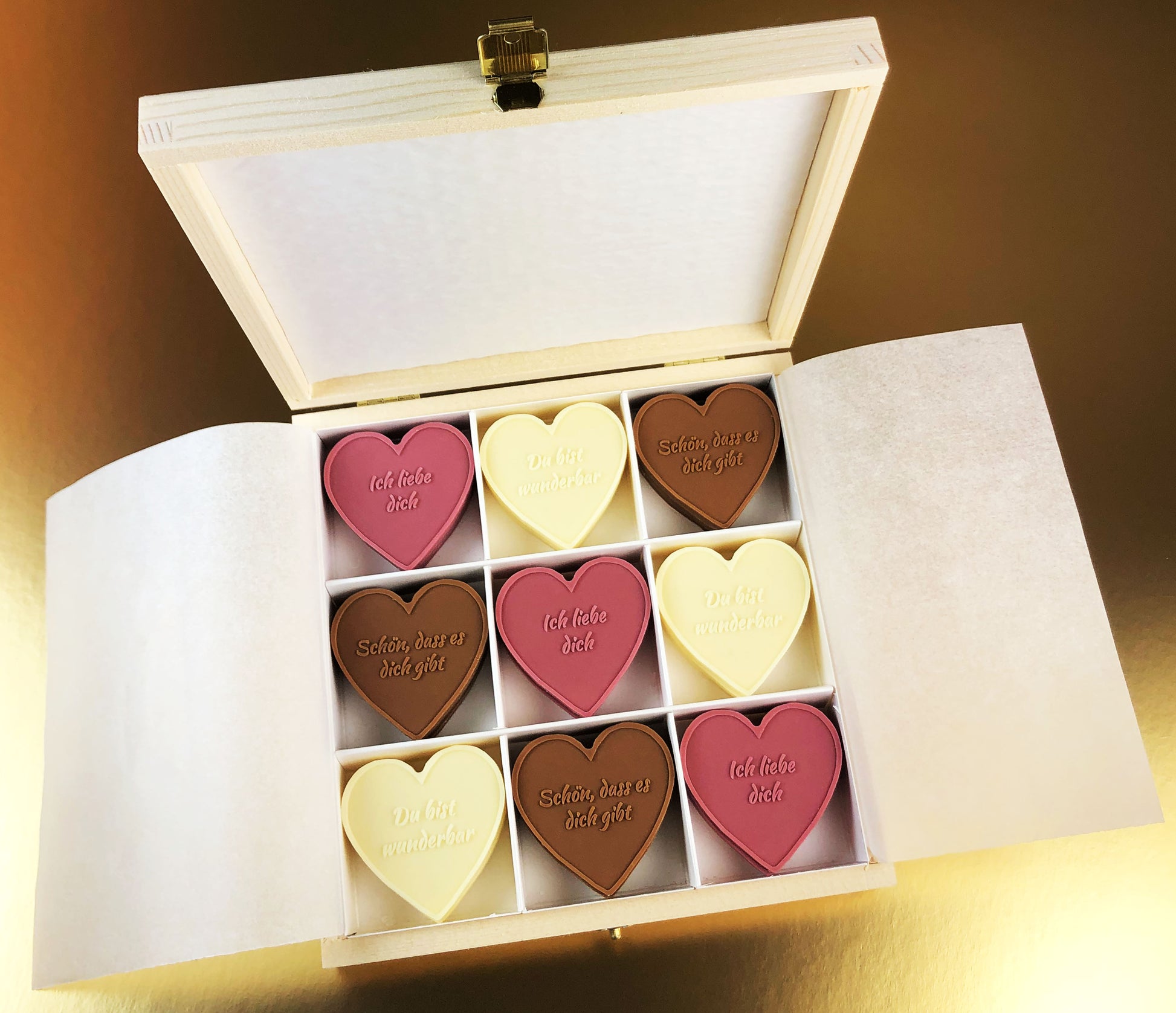 Caja de madera regalo para enamorados en aniversarios y san valentin