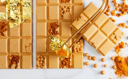 Callebaut Gold 30,4 % feinste belgische Karamell-Schokoladenstückchen 1 kg, im wiederverschließbaren Beutel